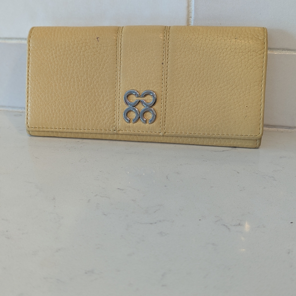 Elegant Creamy Yellow Leather Wallet